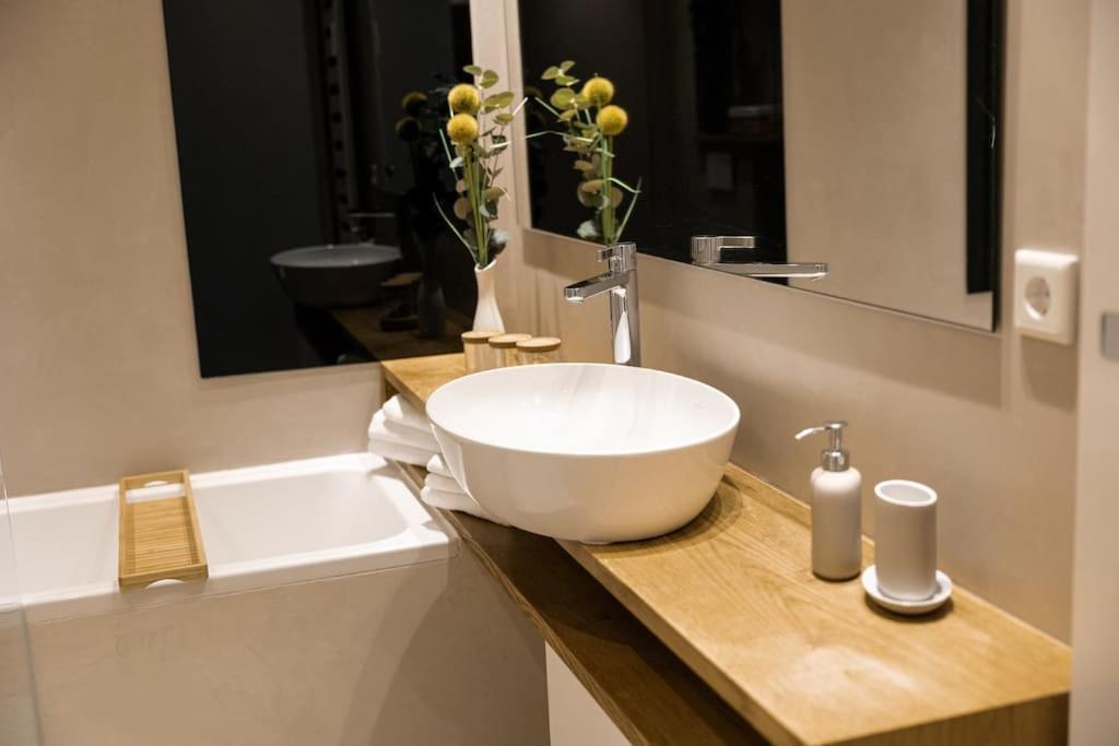 Wohlfuehloase In Perfekter Lage Appartement Stuttgart Buitenkant foto