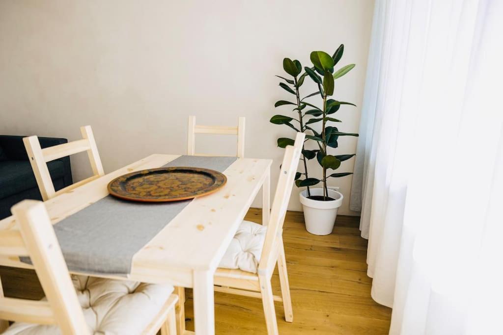 Wohlfuehloase In Perfekter Lage Appartement Stuttgart Buitenkant foto
